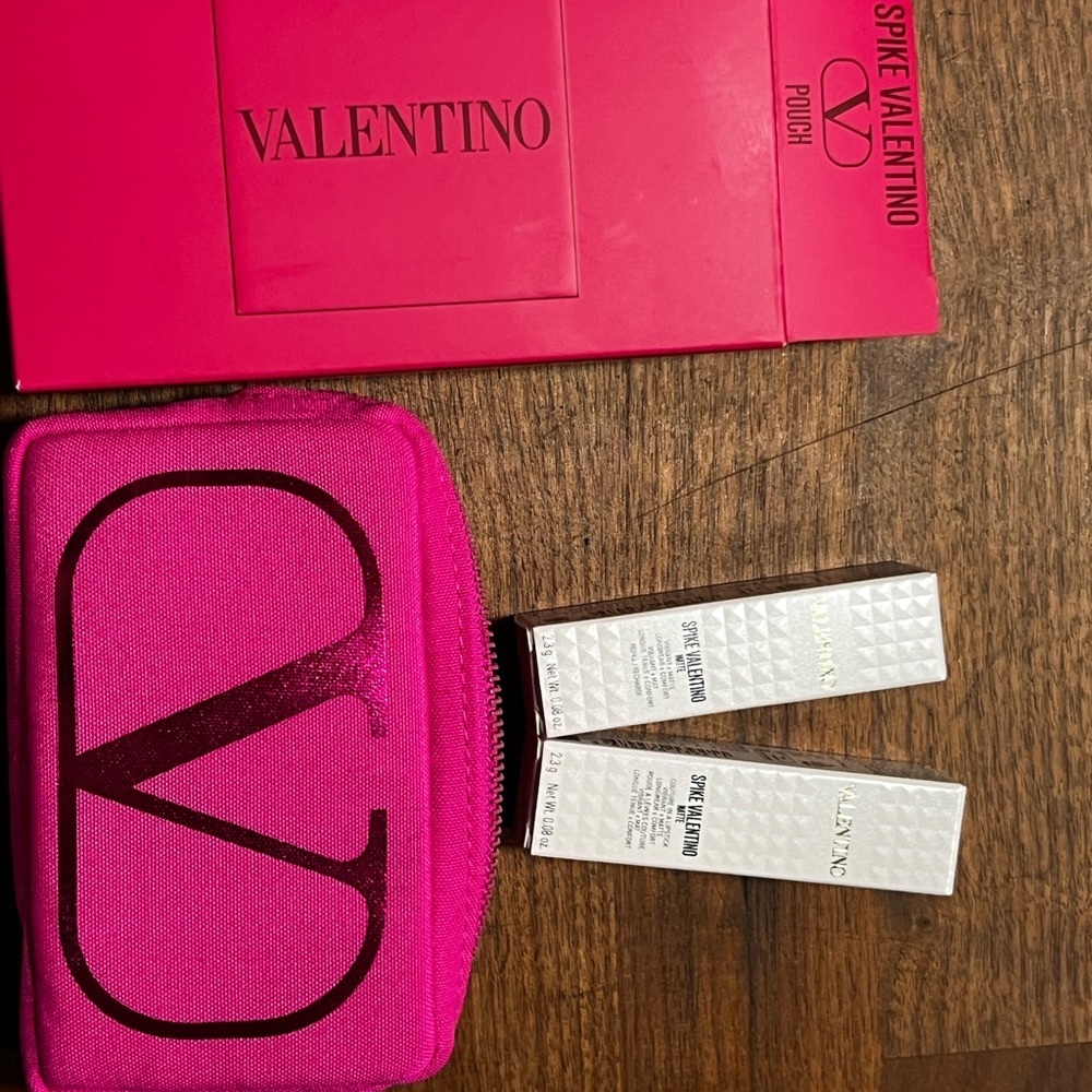 SPIKE VALENTINO BUTTERY MATTE LIP COLOR - PR POUCH SET